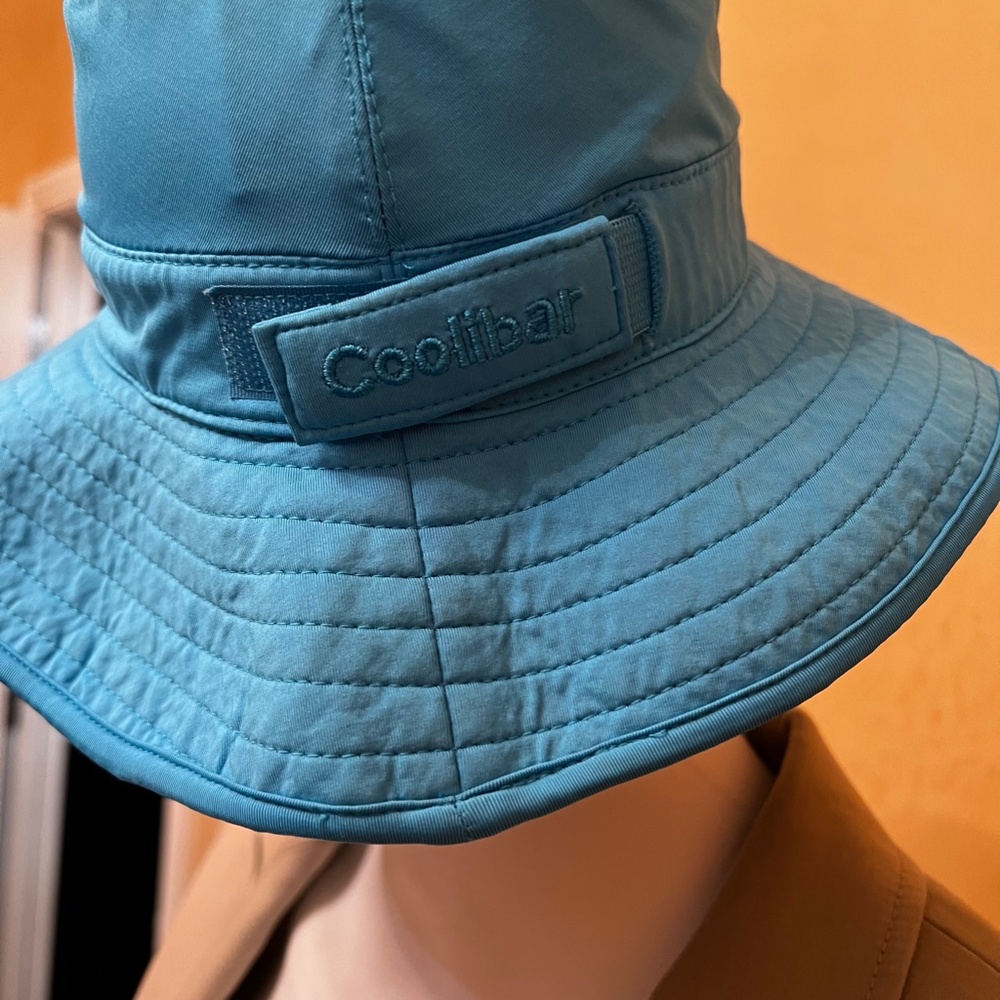 Hat - Picture 2 of 3